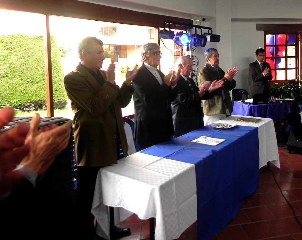 Comienza la ceremonia de graduación